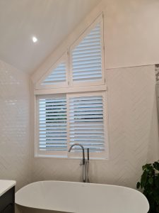 shutter-bathroom-sliding-winchester-the-great-shutter-co