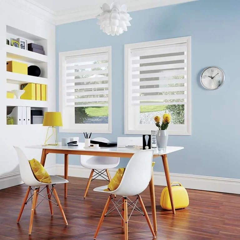 522-Vision-roller-Blind-Tuscany-Petersfield-Hampshire-the-great-shutter